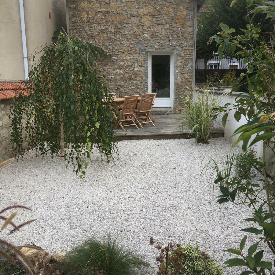 Au Tilleul Mezieres-sur-Seine Exterior foto